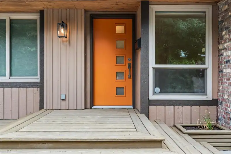 2470 WOODSTOCK DRIVE - photo 3 of 40