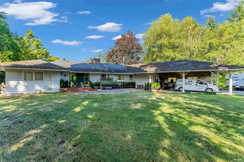 18224 32 AVENUE - photo 1 of 40