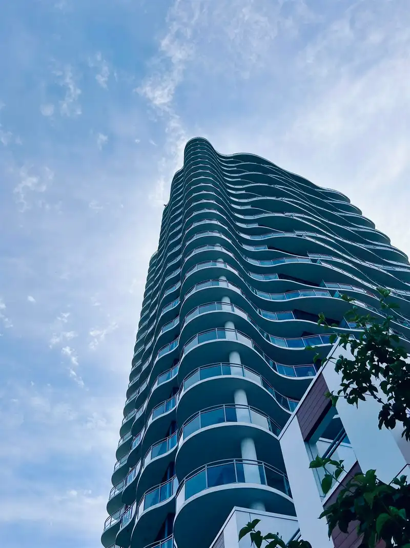 1609 13318 104 AVENUE - photo 4 of 19