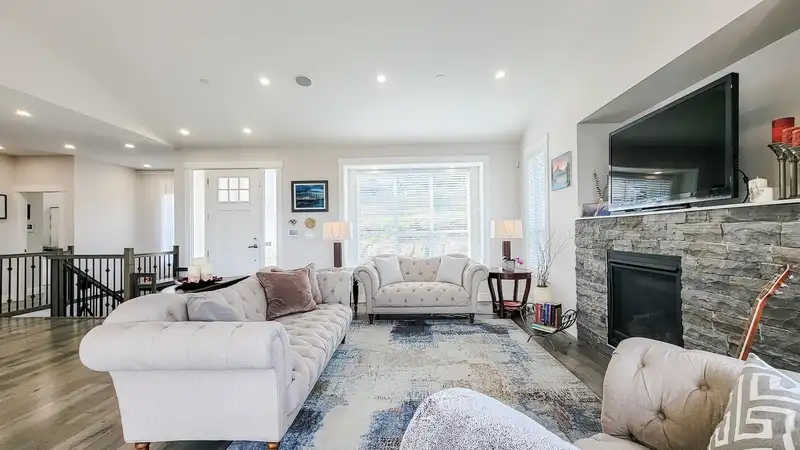 1 8295 NIXON ROAD - photo 3 of 40