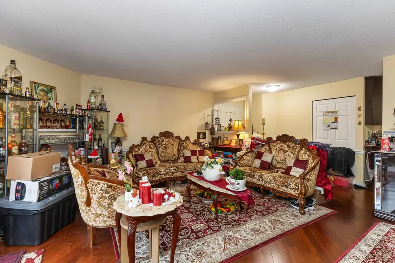 39 33123 GEORGE FERGUSON WAY - photo 4 of 25