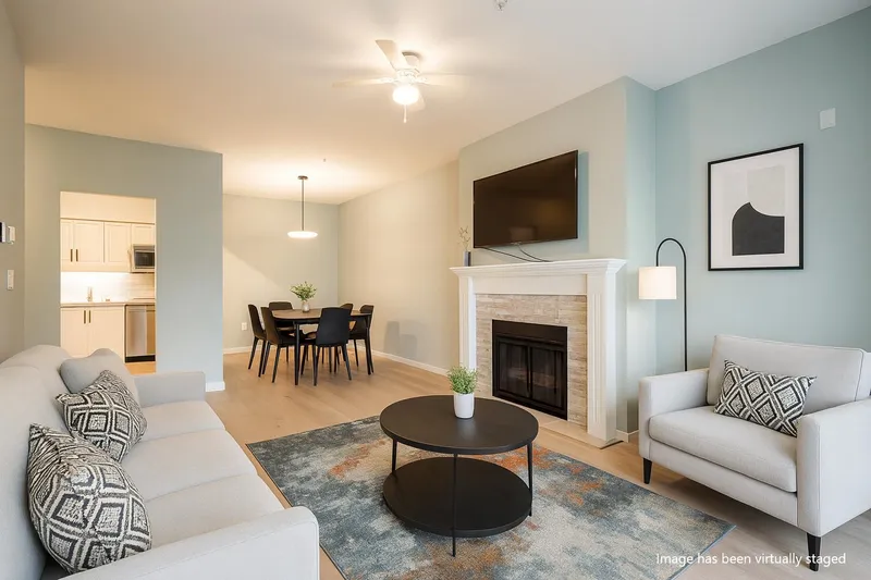 125 13911 70 AVENUE - photo 2 of 20