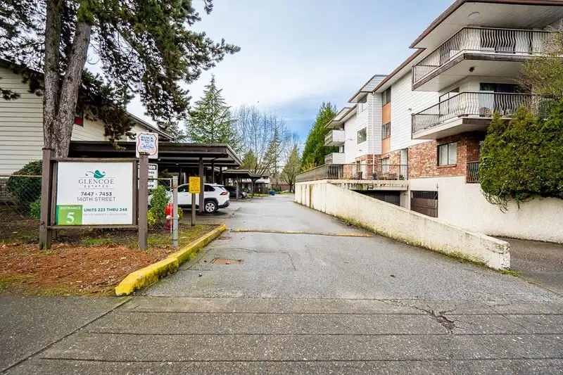 239 7447 140 STREET - photo 2 of 33