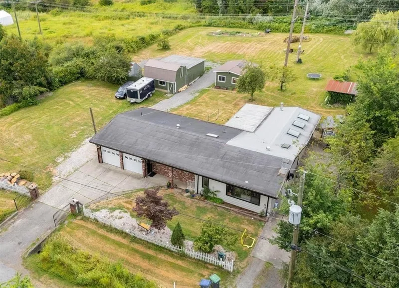 16951 94A AVENUE - photo 1 of 25