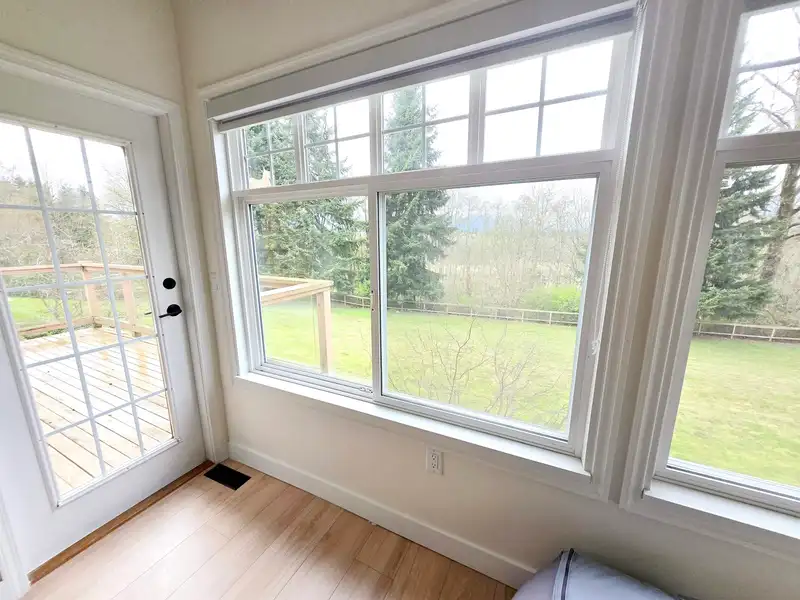 20 5201 OAKMOUNT CRESCENT - photo 3 of 37