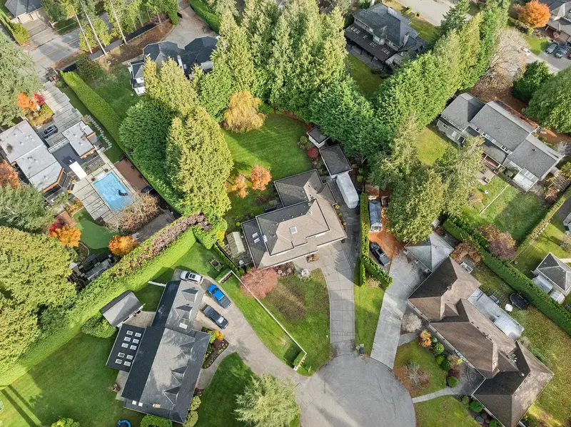 1944 133B STREET - photo 4 of 25