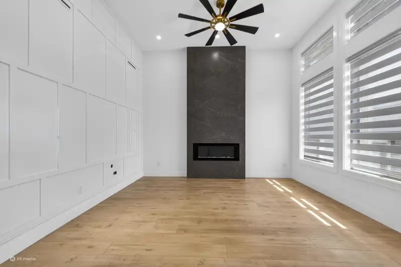 12927 115A AVENUE - photo 4 of 25