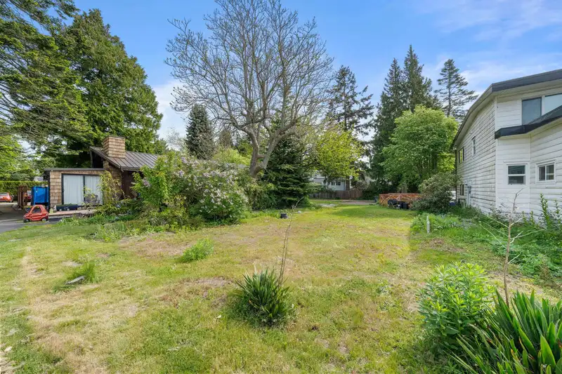 19 2250 CHRISTOPHERSON ROAD - photo 3 of 36