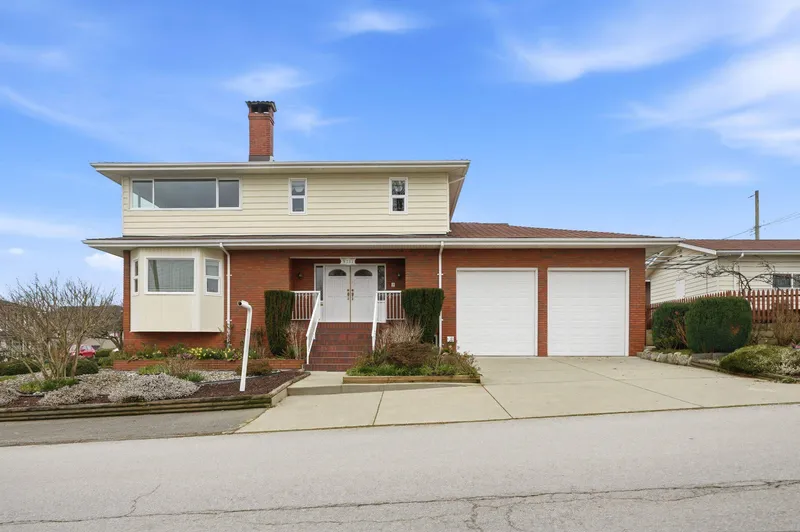 5111 PANDORA STREET - photo 3 of 25