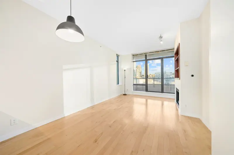 605 2345 MADISON AVENUE - photo 3 of 25