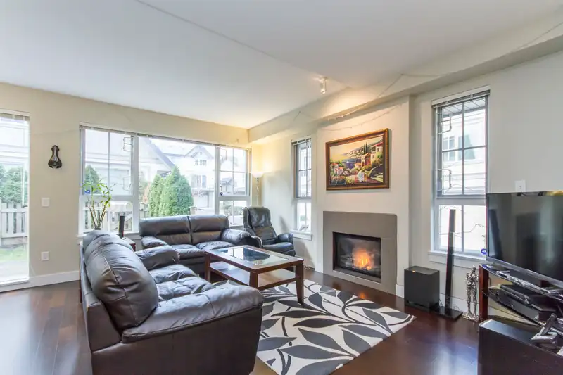 203 2501 161A STREET - photo 2 of 29