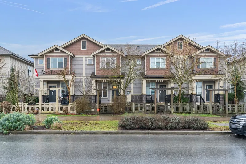 20362 84 AVENUE - photo 1 of 25