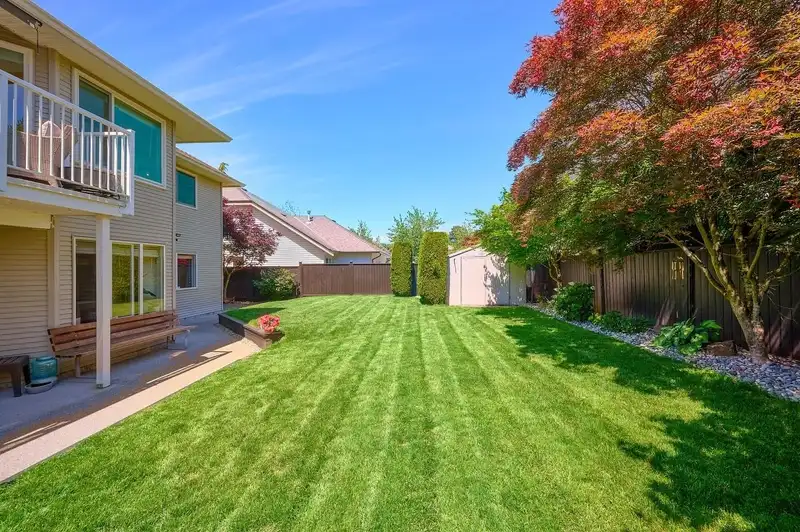 3126 BRAKEMAN STREET - photo 4 of 31