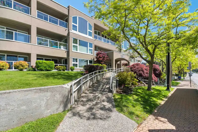 205 15809 MARINE DRIVE - photo 2 of 38