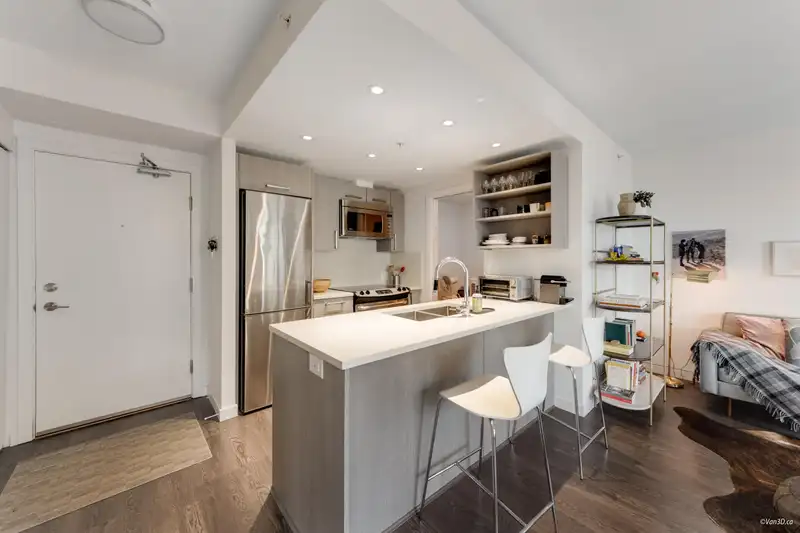 804 983 E HASTINGS STREET - photo 1 of 24