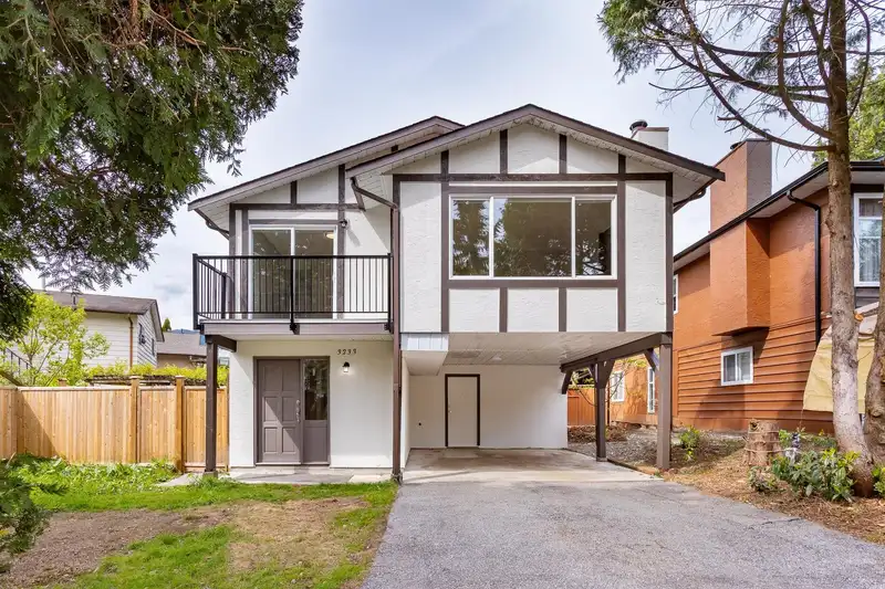 3233 MAYNE CRESCENT - photo 1 of 36