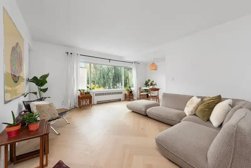 34 1480 ARBUTUS STREET - photo 2 of 26