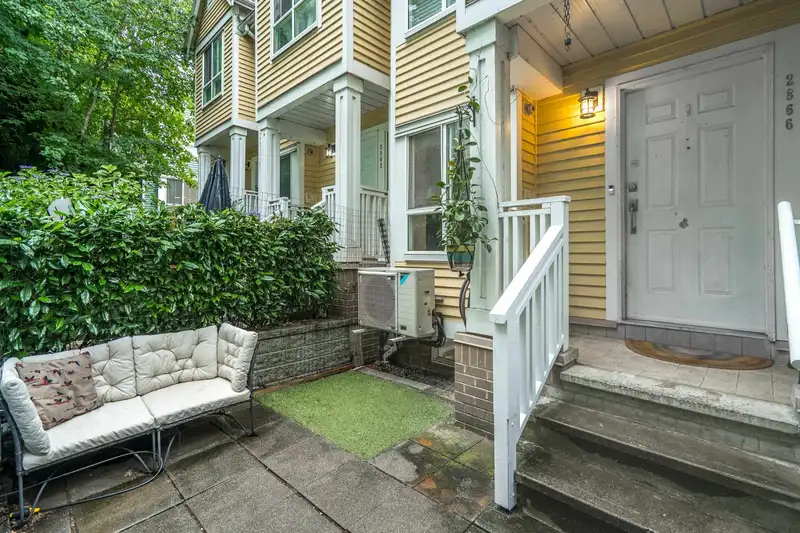 2866 SOTAO AVENUE - photo 3 of 32