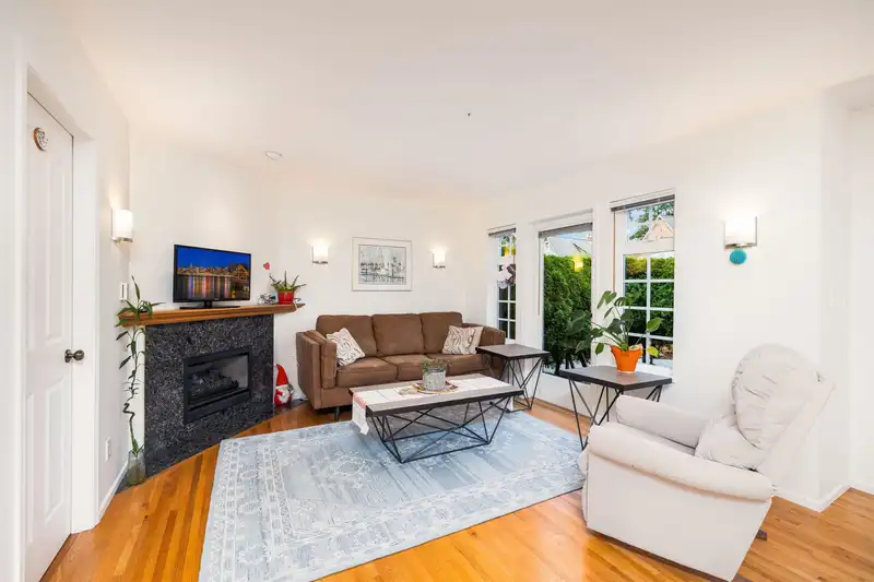 2718 W 3RD AVENUE - photo 4 of 26