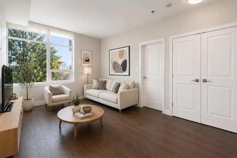 205 6383 CAMBIE STREET - photo 2 of 13