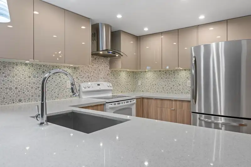 B103 1331 HOMER STREET - photo 2 of 40