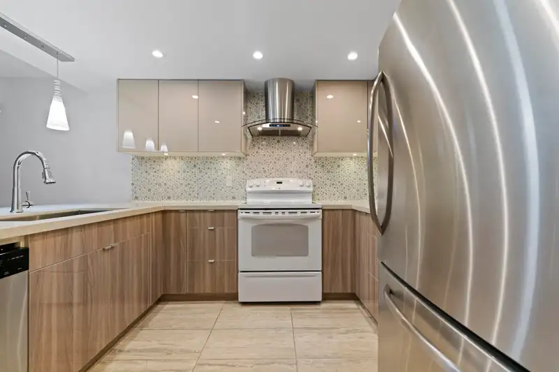 B103 1331 HOMER STREET - photo 4 of 40