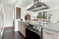 605 1725 PENDRELL STREET - thumbnail 14