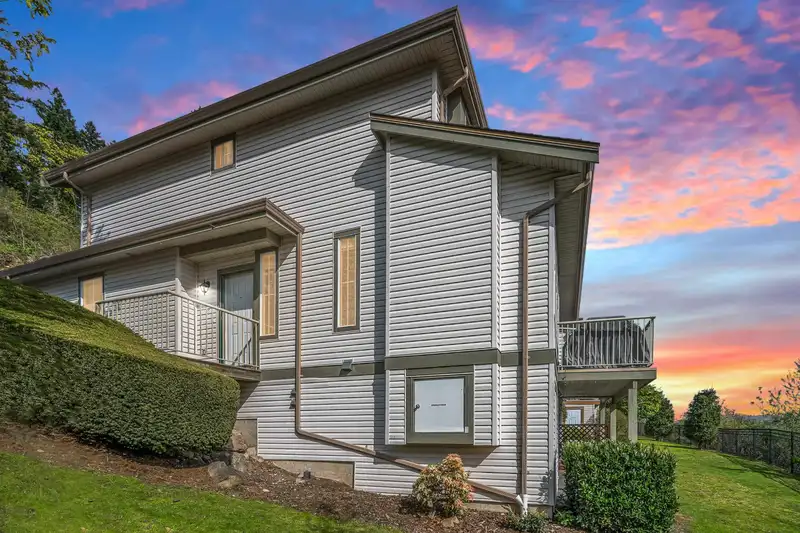 46 35287 OLD YALE ROAD - photo 1 of 38