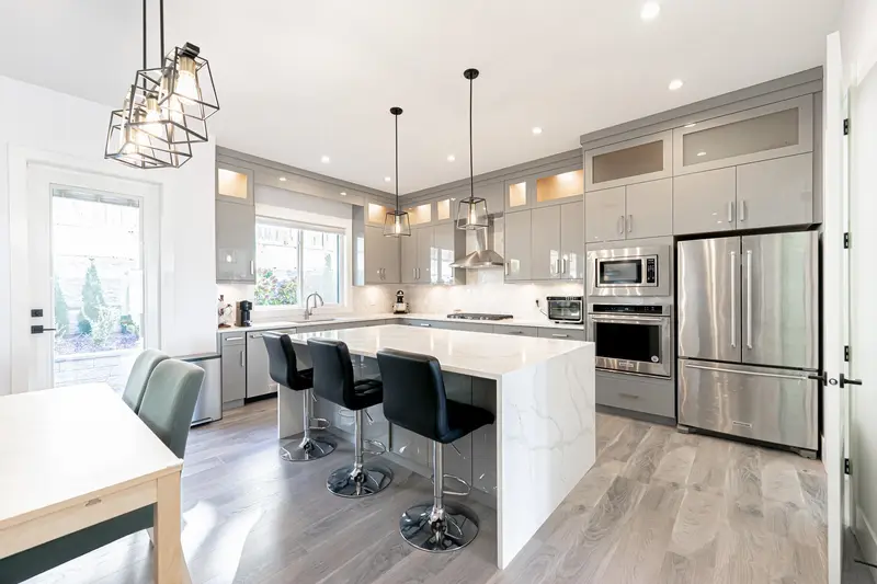 16755 16A AVENUE - photo 4 of 25