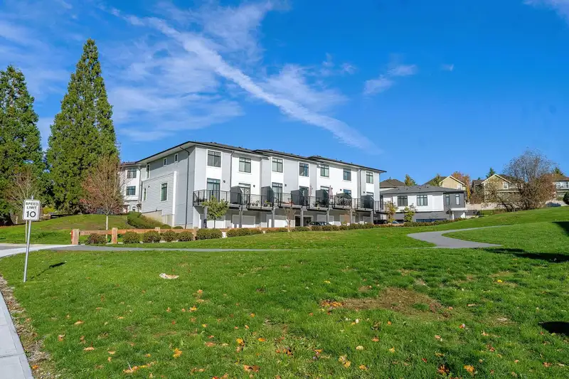 10 15235 SITKA DRIVE - photo 4 of 31