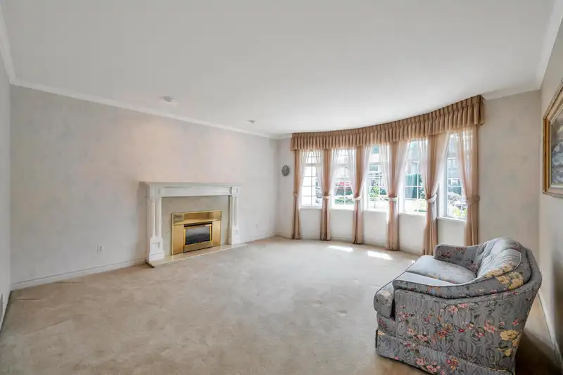 1829 OCEAN SURF PLACE - photo 4 of 40