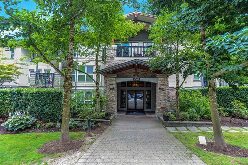 402 3082 DAYANEE SPRINGS BOULEVARD - photo 3 of 17