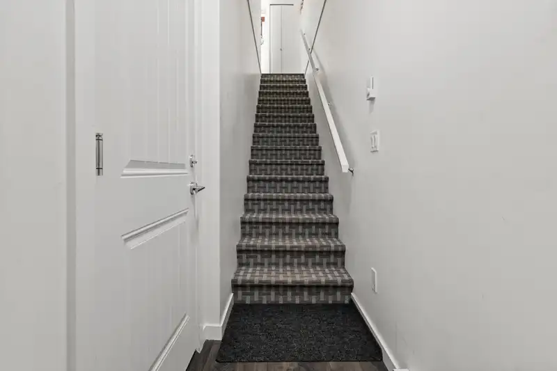 101 14555 68 AVENUE - photo 3 of 25