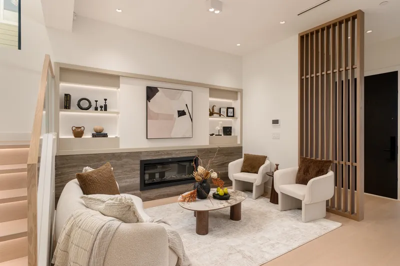 1 4018 W 21ST AVENUE - photo 3 of 12