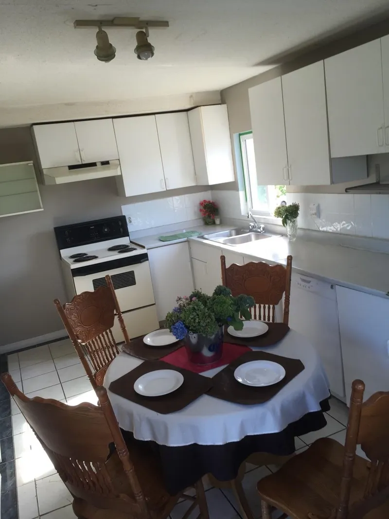 301 E 41ST AVENUE - photo 4 of 10