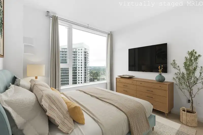 4305 13696 100 AVENUE - photo 3 of 16