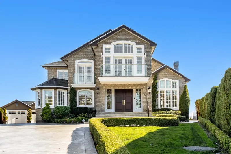 745 CAPITAL COURT - photo 1 of 25