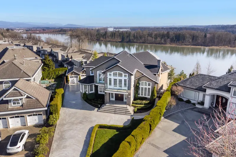 745 CAPITAL COURT - photo 2 of 25