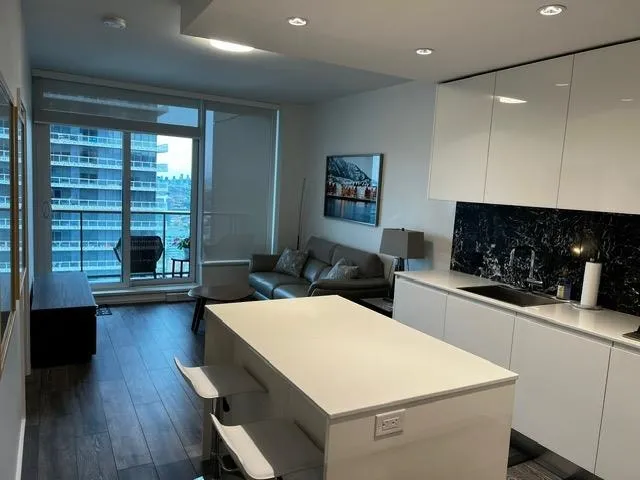 3906 4650 BRENTWOOD BOULEVARD - photo 2 of 19