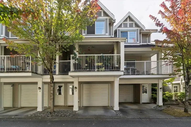 9 6555 192A STREET - photo 2 of 31