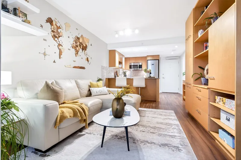 413 135 E 17TH STREET - photo 2 of 25