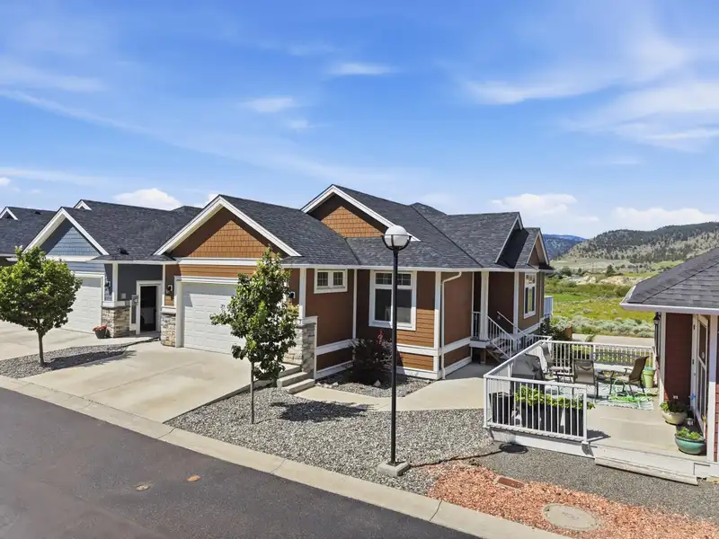 103 2514 SPRING BANK AVENUE - photo 1 of 40