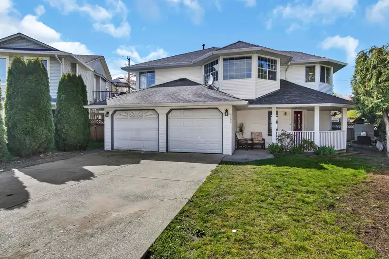3303 272A STREET - photo 1 of 30