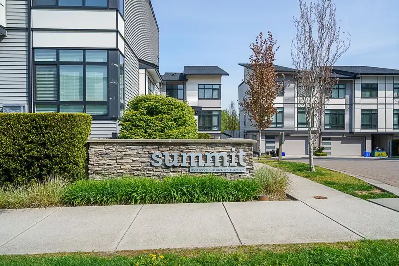 12 14057 60A AVENUE - photo 1 of 22