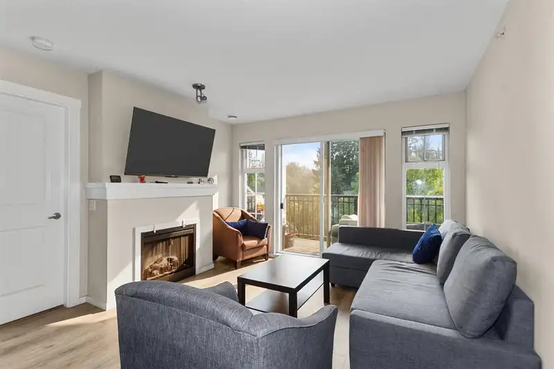 410 9233 GOVERNMENT STREET - photo 3 of 25