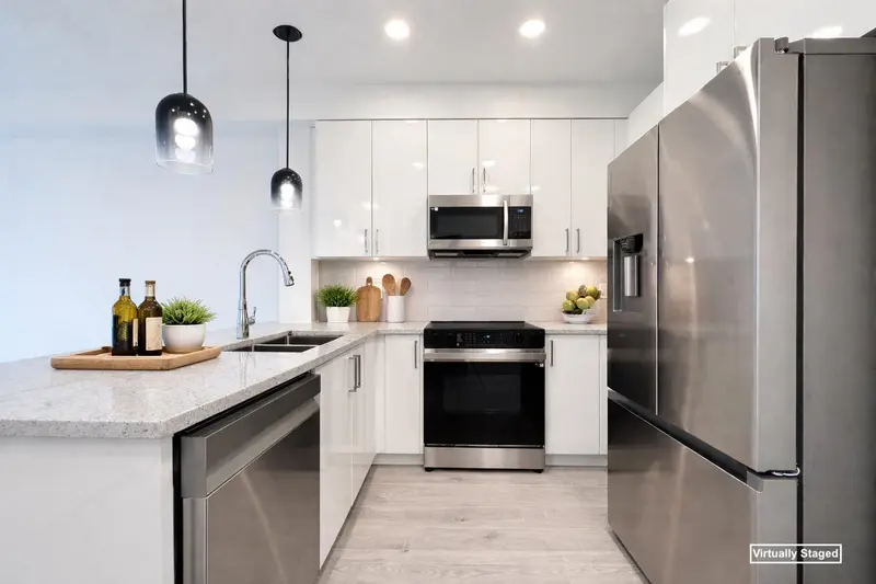 408 5504 BRYDON CRESCENT - photo 3 of 14