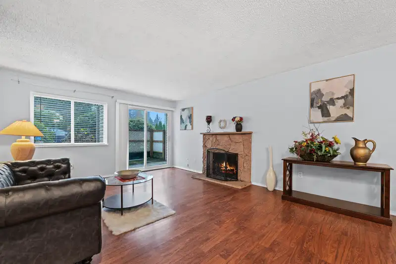 119 555 NORTH ROAD - photo 3 of 35