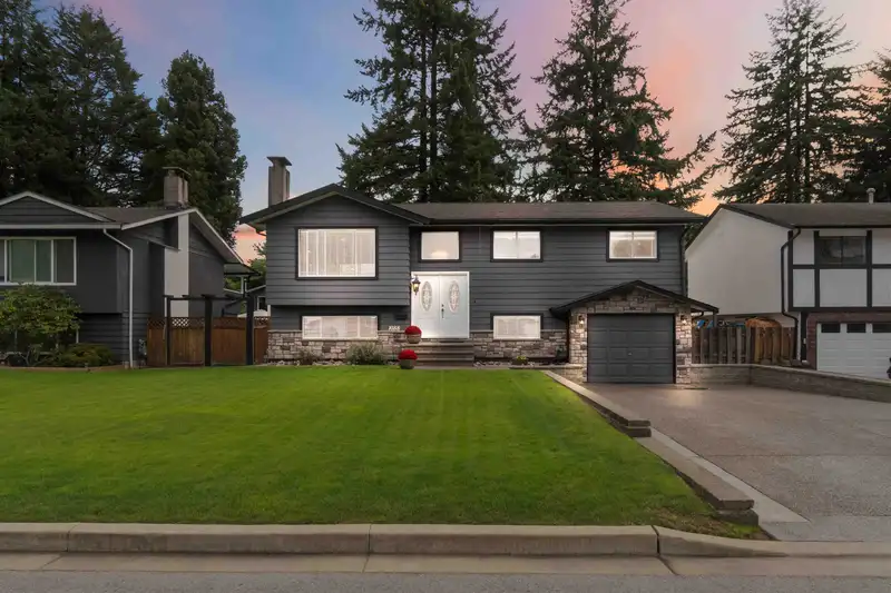 1088 FRASER AVENUE - photo 1 of 35
