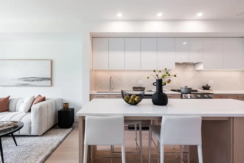 312 150 JAMES ROAD - photo 1 of 25