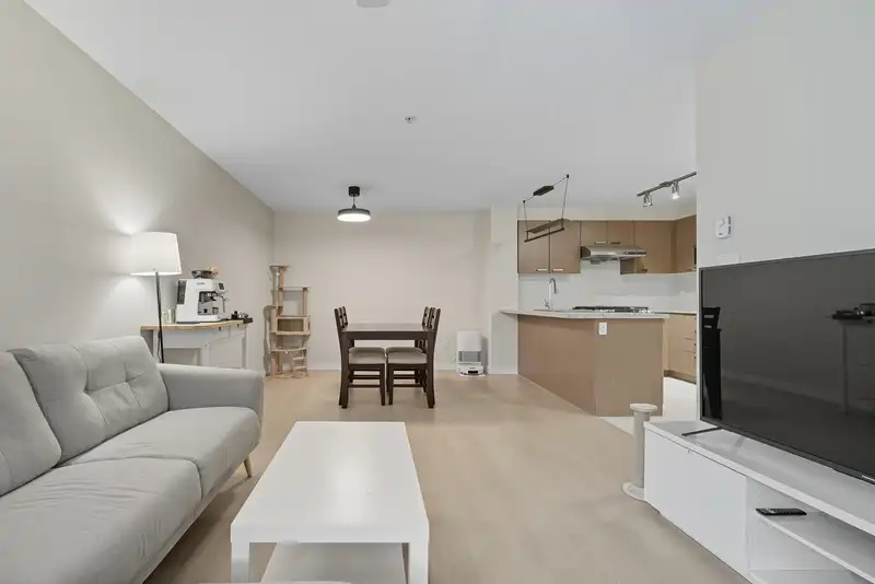 221 9500 ODLIN ROAD - photo 4 of 26